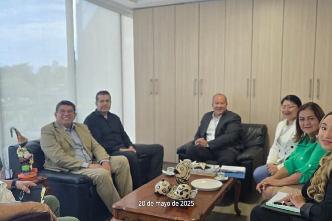Embajada de Honduras en Panamá recibe a organizadores de la Expo Feria Mundial de la Zona Libre de Colón